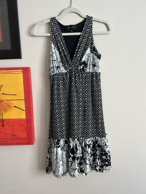 Karen Kane Black & White Mixed-Print Sleeveless Midi Dress